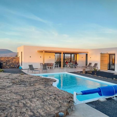 Villa Tabaiba En Lajares Con Piscina Esterno foto