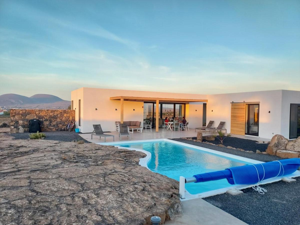 Villa Tabaiba En Lajares Con Piscina Esterno foto