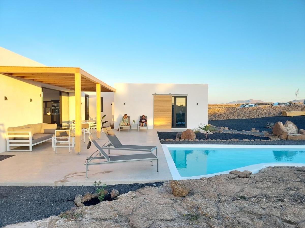 Villa Tabaiba En Lajares Con Piscina Esterno foto