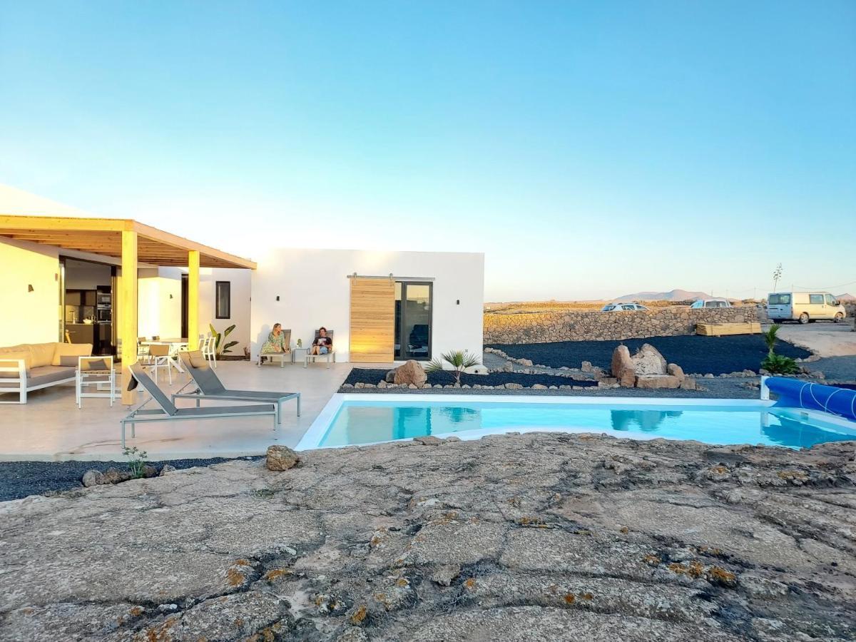 Villa Tabaiba En Lajares Con Piscina Esterno foto