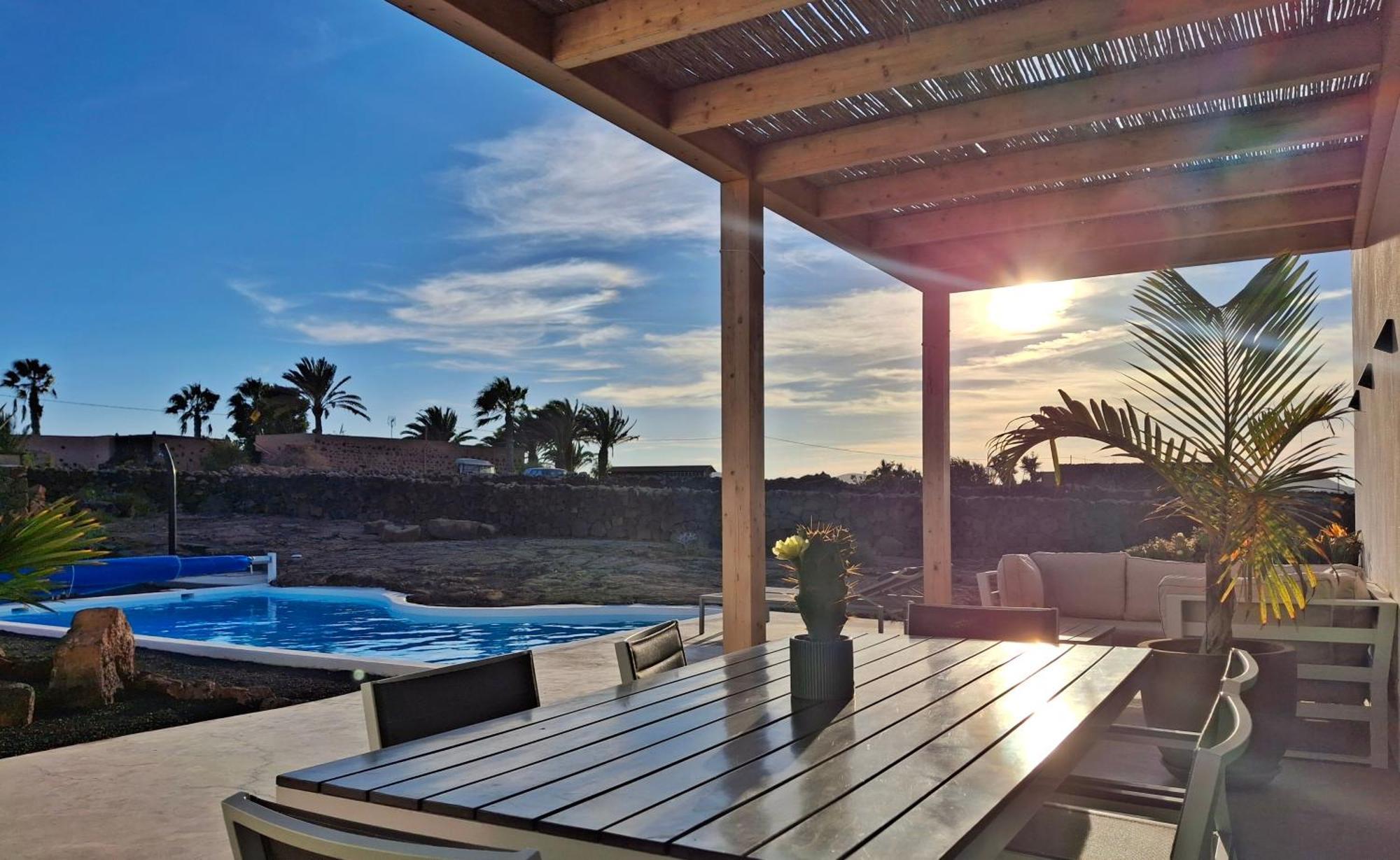 Villa Tabaiba En Lajares Con Piscina Esterno foto